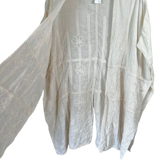 Chico’s Floral Embroidered Neutral Kaftan Ruana Wrap - Picture 5 of 9